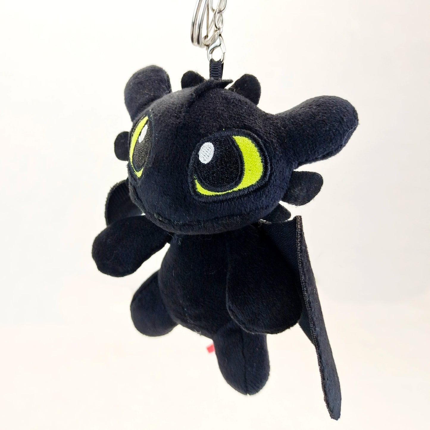 2026 New Cute Cartoon Instagram Black and White Flying Dragon Series Metal Plush Keychain Bag Pendant Accessories Gift