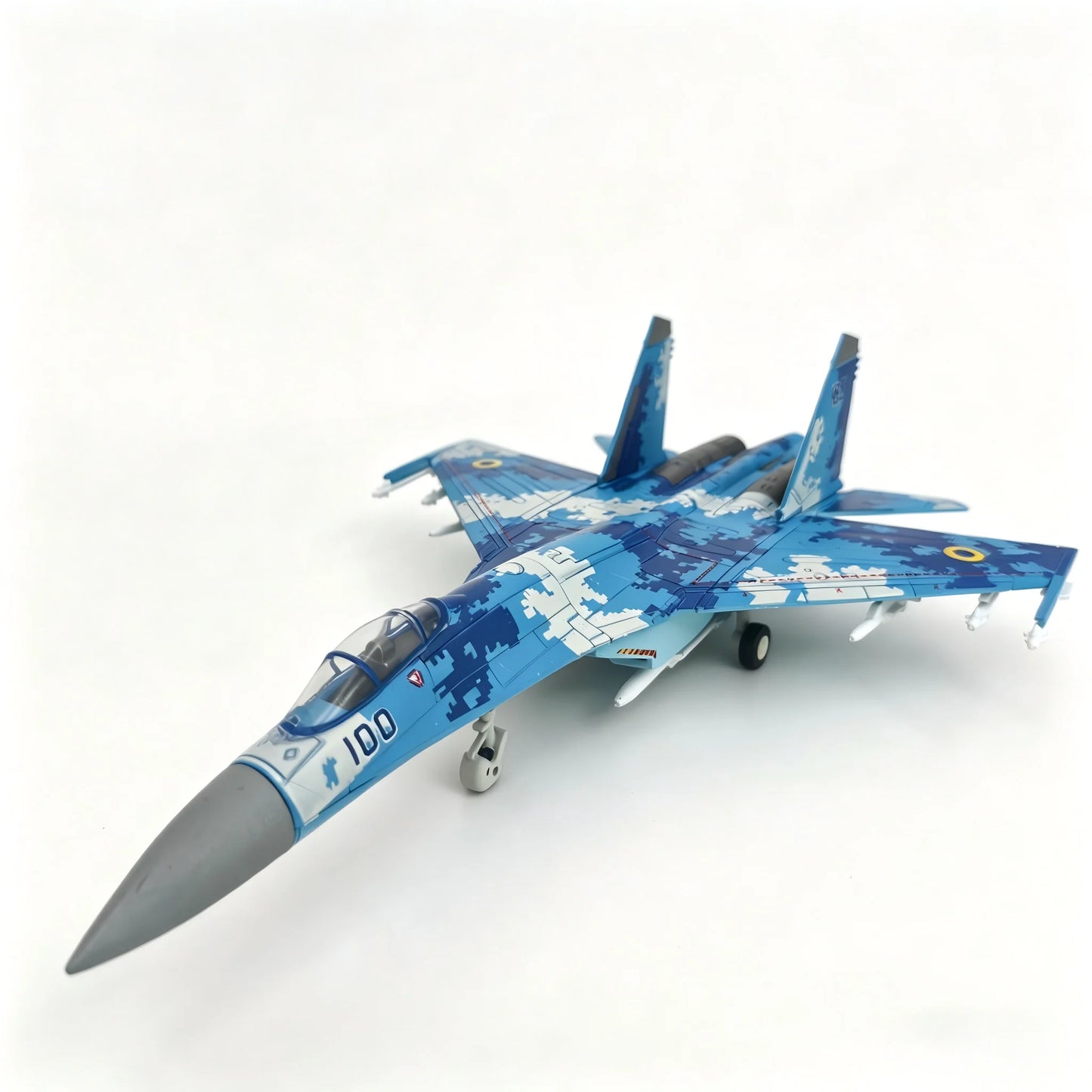 1:72 Creative Military Series Sukhoi Su-27 Flanker Fighter Building Blocks Multi-Role Heavy Jet Model No Glue No Paint Assembly