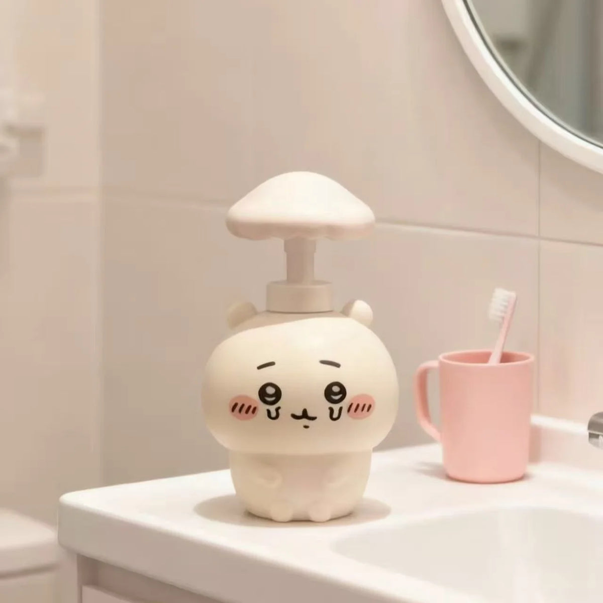 Chiikawa Refillable Bottles Cute Hand Sanitizer Shower Gel Dispenser Empty Containers Portable Travel Bottles Home Bathroom Toys