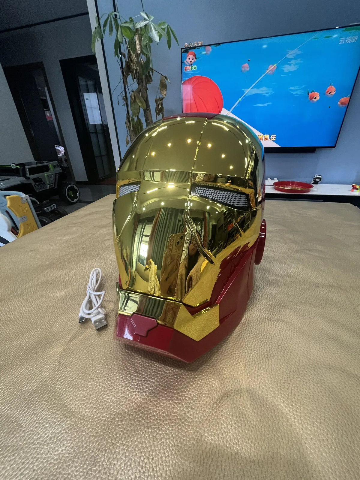 2026 New 1:1 Sci-Fi Mecha Anime Peripheral Helmet Electric Wearable Voice Control Cosplay Mask Model Adult Collectible Toy Gifts