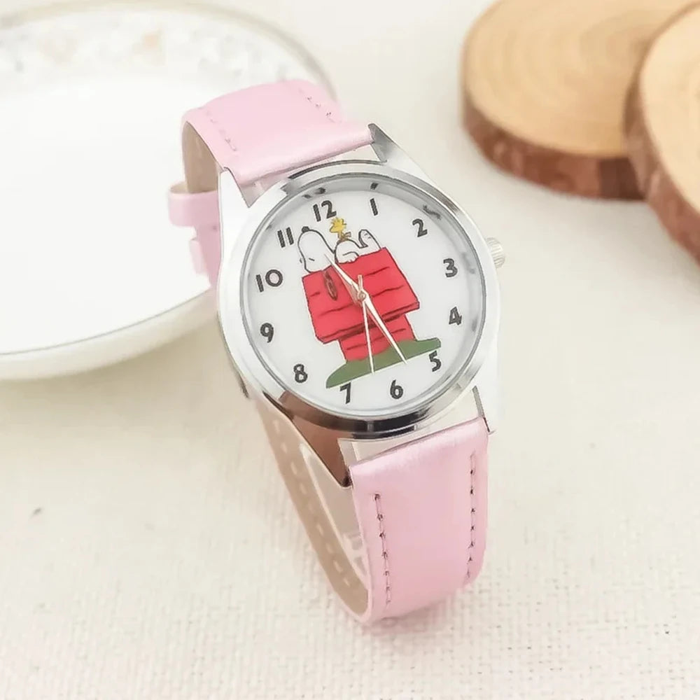Cartoon children's watches, teenage student fashion watches, Snoopy cartoon watches are perfect for daily wear and gifts