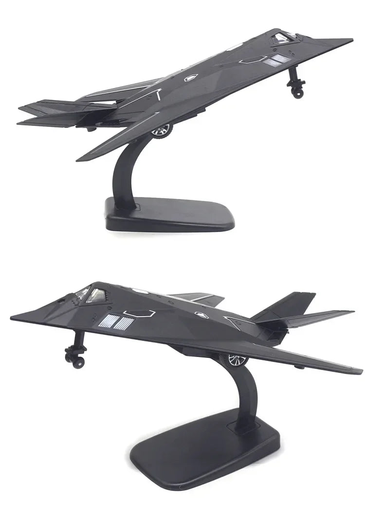 American Nighthawk F-117A Stealth Combat Aircraft Model Simulation Alloy Aircraft Children's Toy Fighter Model Wall Ornament