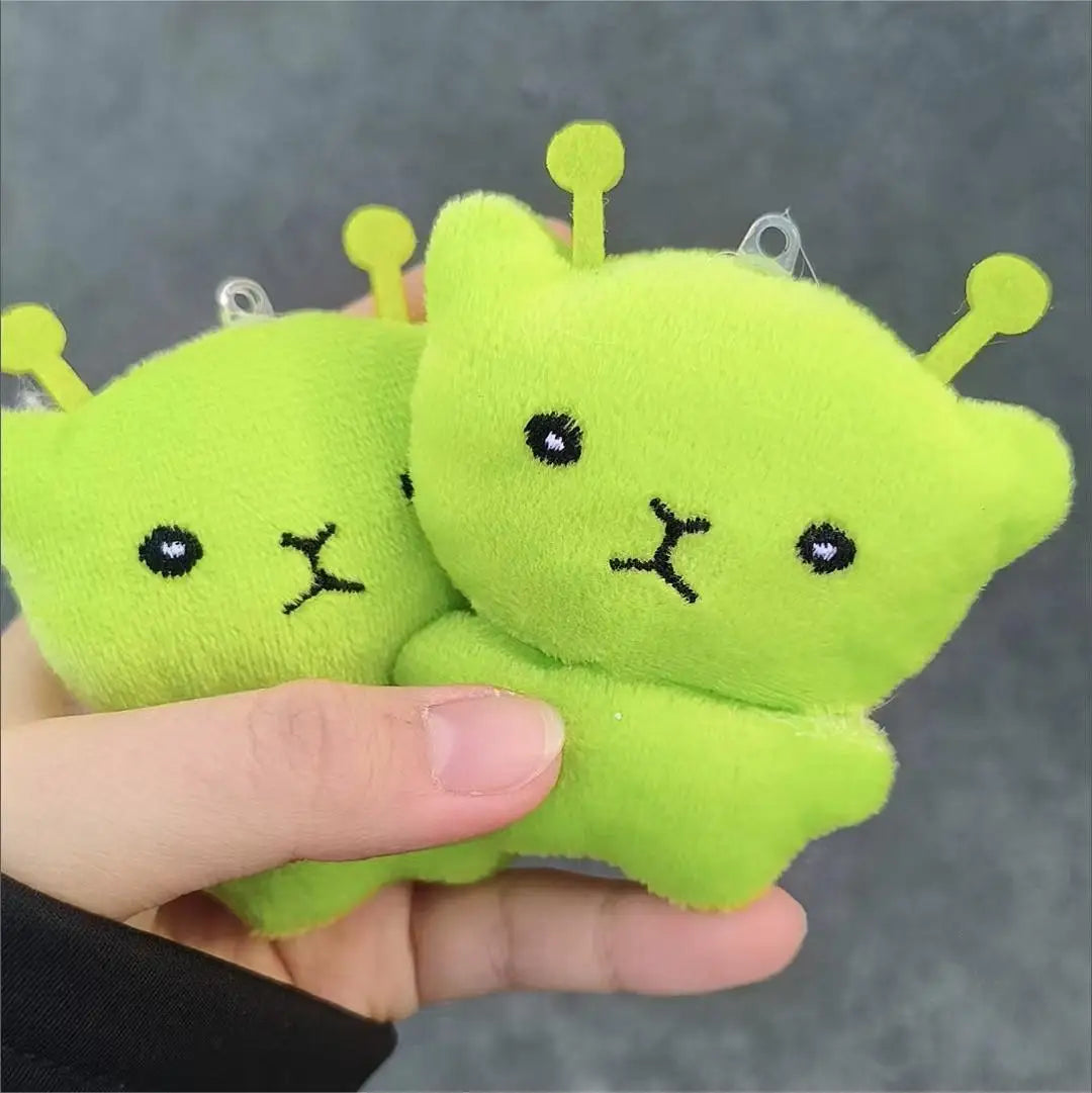 Mini Green Alien Cat Plush Keychains Furry Pendant For Couples Cute Cartoon Handbag Backpacks Key Chain Decor Gifts