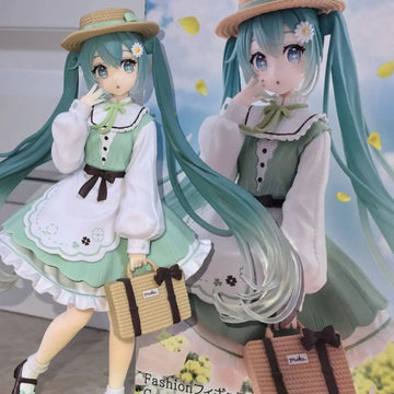 20cm Hatsune Miku Fashion Desktop Cute Handmade Rural Style PVC Movable Doll Model Toys Exquisite Ornamental Gift