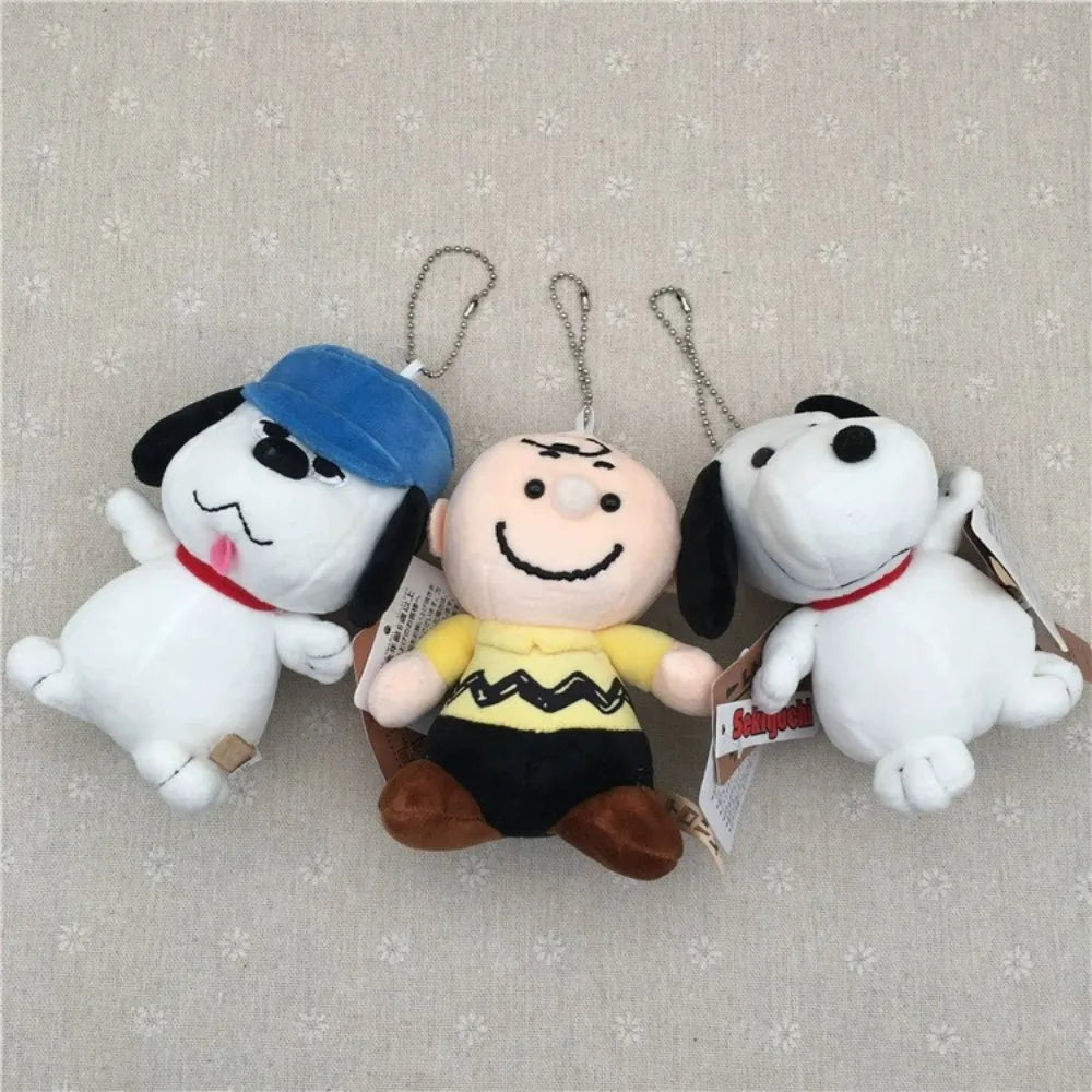 13cm Snoopy Keychain Plush Ornaments Fluff Soft Bead Chain Bag Pendant Charlie Brown Cute Stick Out Tongue Stand Dog Girl Gift