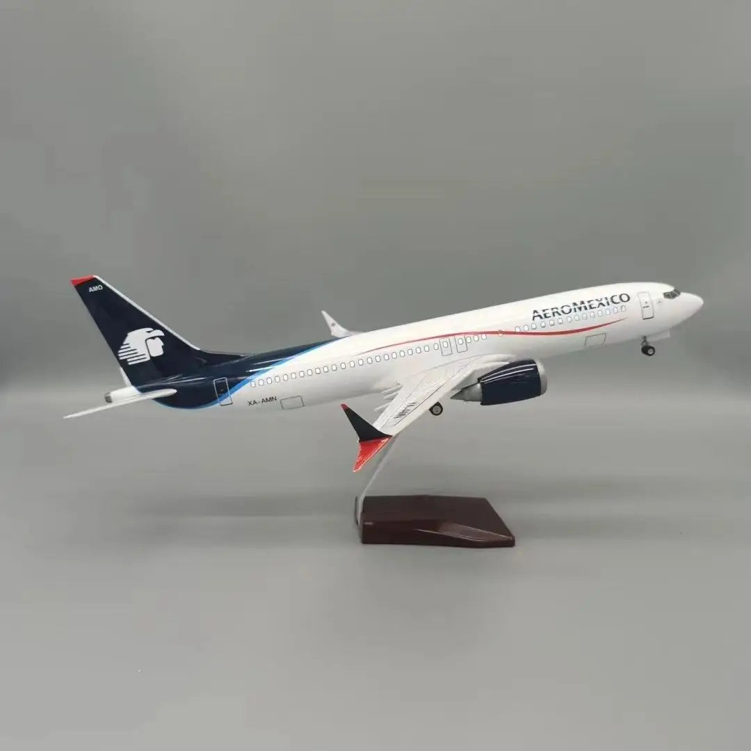 47CM 1:85 Scale B737 Model AEROMEXICO Mexico Airline With Base Landing Gears Aircraft Resin Plane Model For Collection Gift