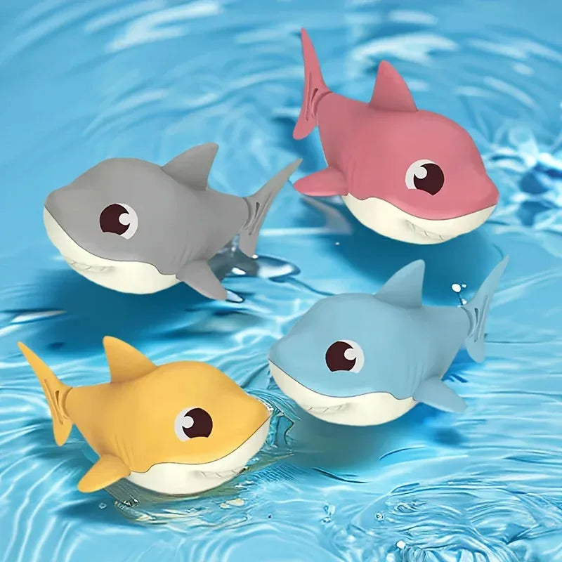 water play toy cartoon shark baby with wind up chain, outdoor beach toy, shower toy, bath toy，1pc