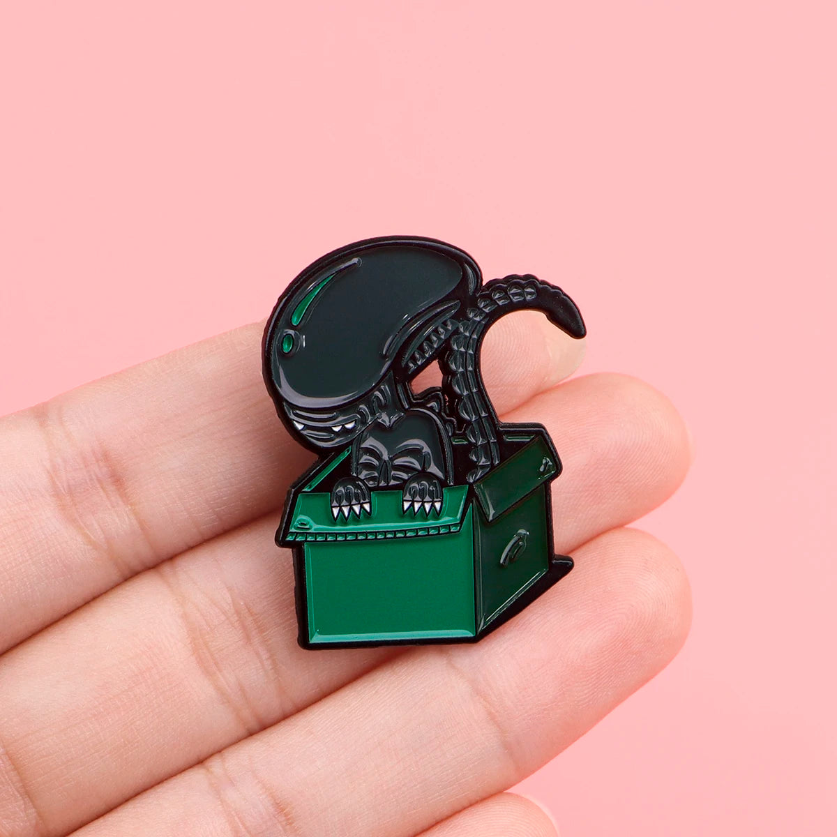 Cute Alien Enamel Pin Cartoon Brooches for Women Lapel Pins Badges on Backpack Cosplay Accessories Fashion Jewelry Gift