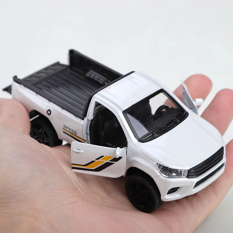 Retro Classic Hella-Style Pickup Truck, Die-Cast Metal, Boy's Toy, Exquisite Collectible, 1/36 Scale (Bagged)