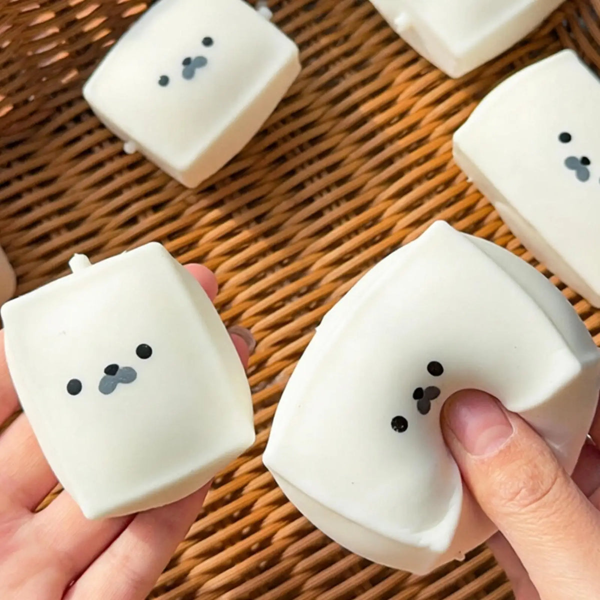 Cute Milk Cube Seal Squeeze Toy Kawaii Soft Slow Rising Stress Relief Fidget Toy Sensory Stress Ball Lovely Birthday Gift