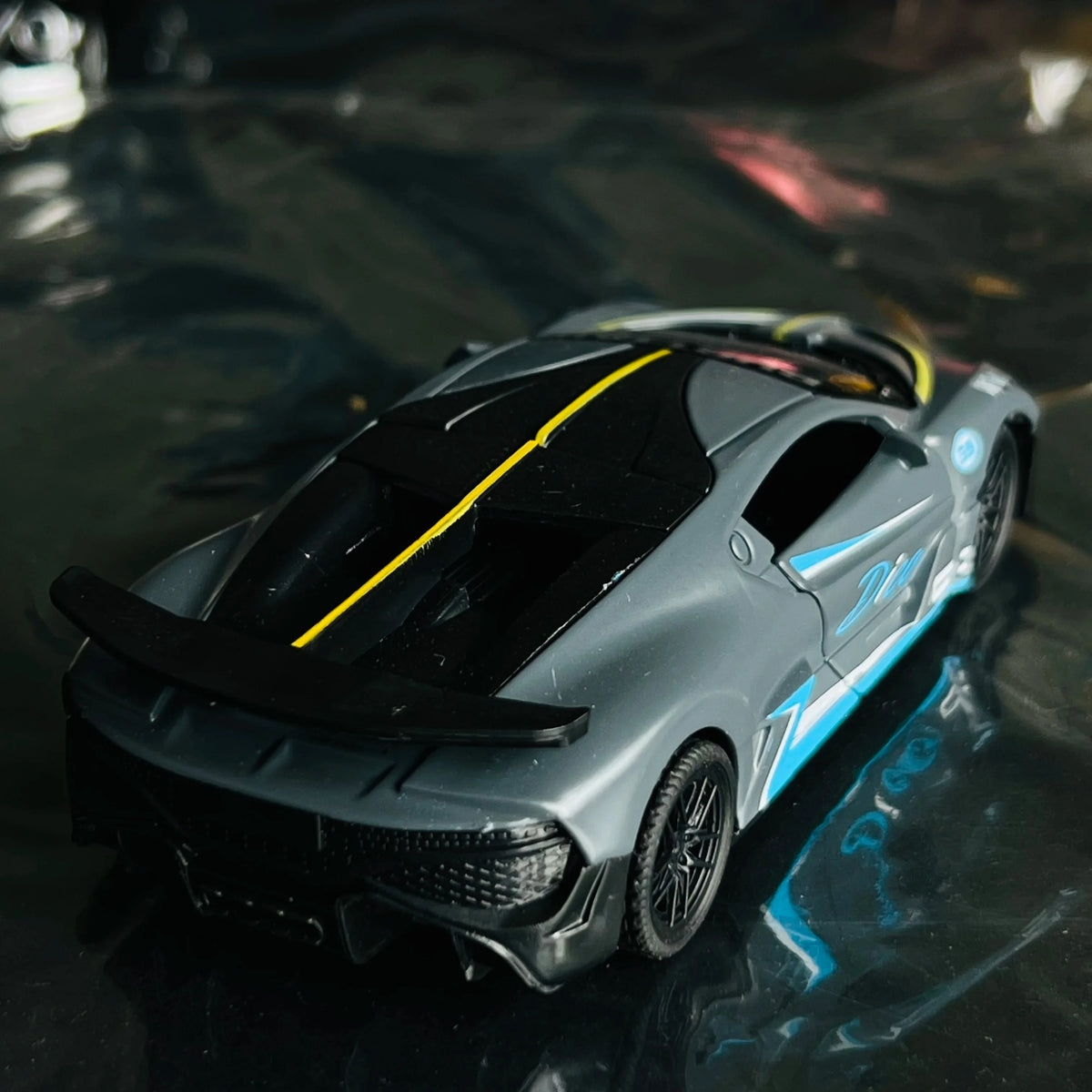 Children's alloy car model, boy simulation, openable car model, toy car, internet famous new ornament