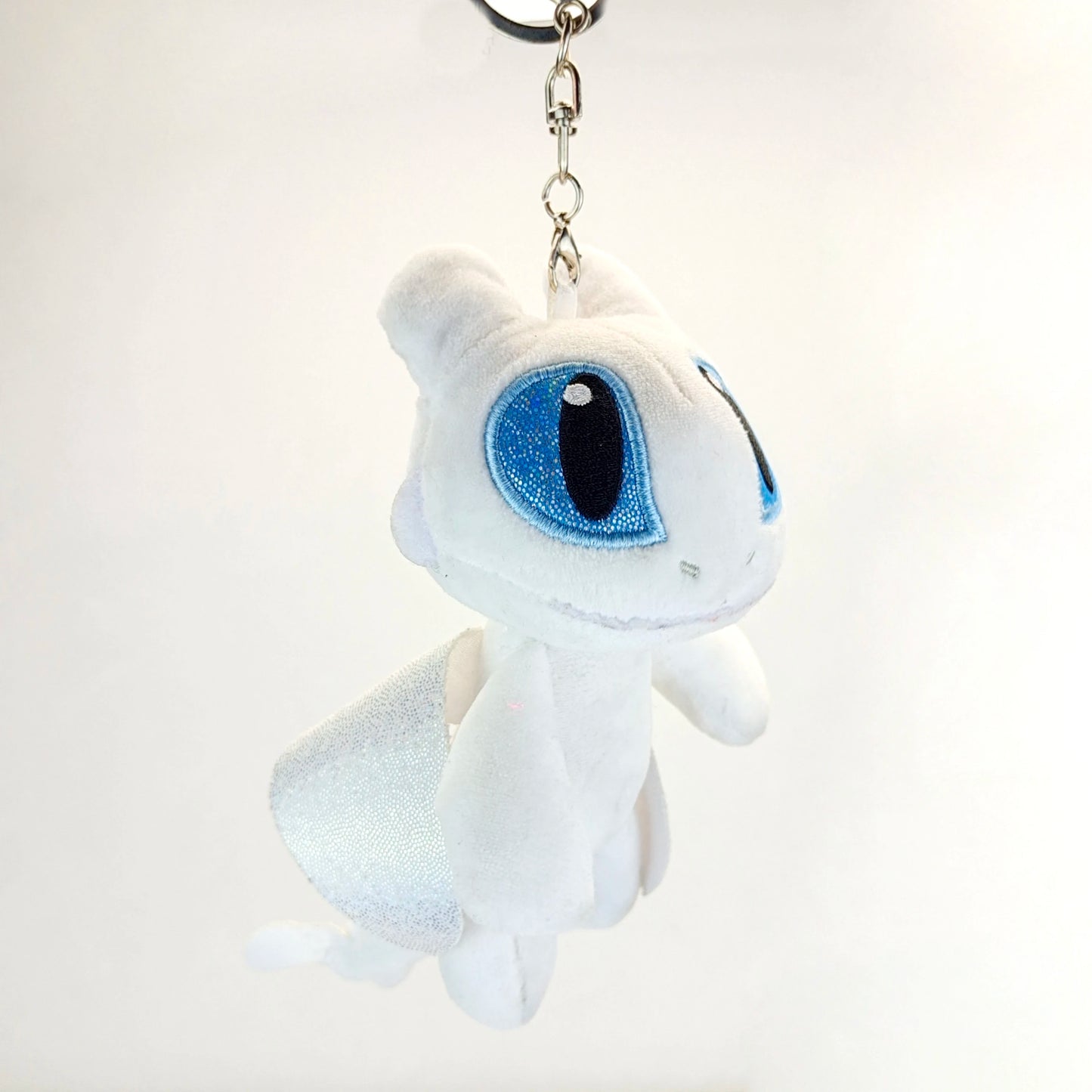 2026 New Cute Cartoon Instagram Black and White Flying Dragon Series Metal Plush Keychain Bag Pendant Accessories Gift