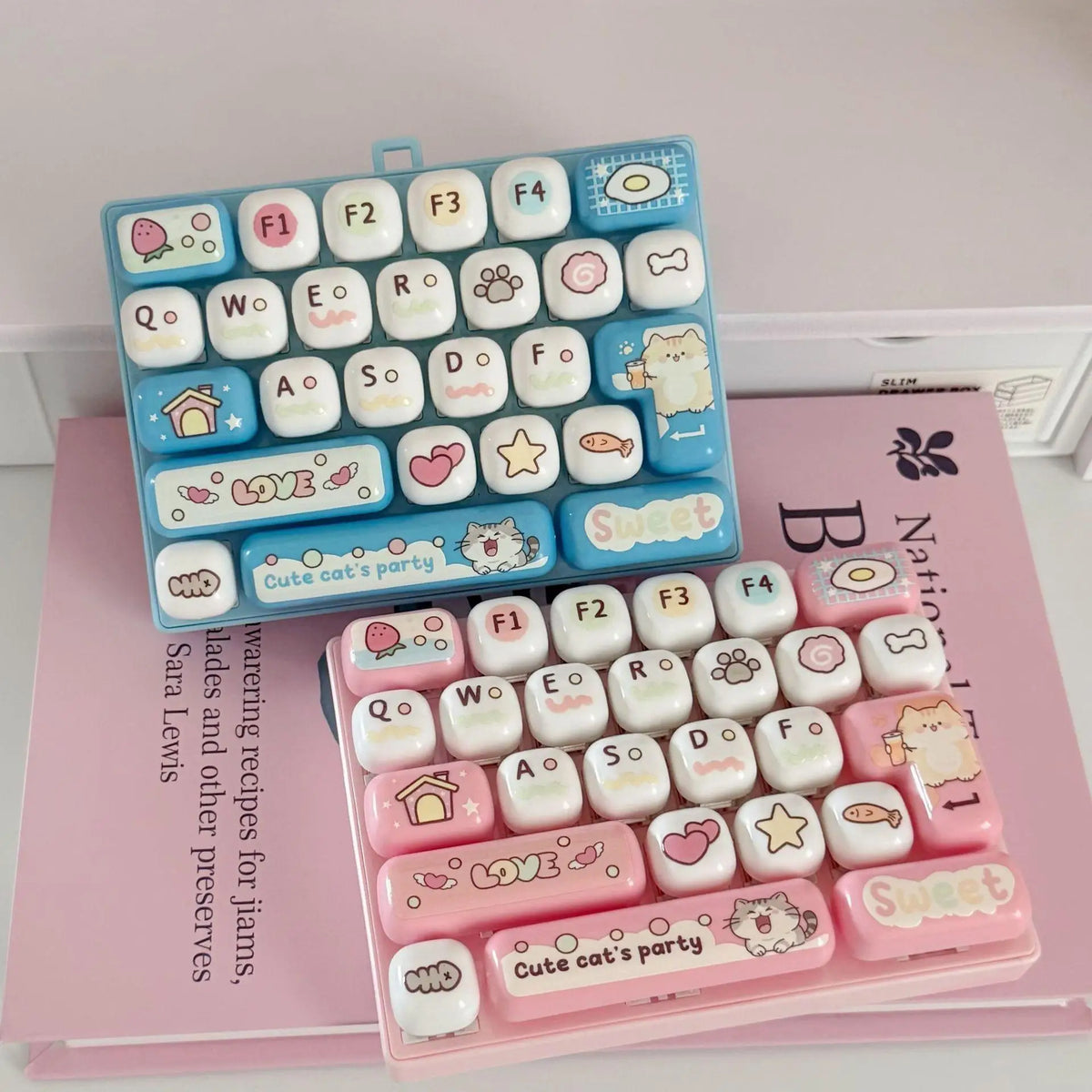 Cute 26 key stress reducing keyboard creative mechanical healing tool popular pendant small gift accessories