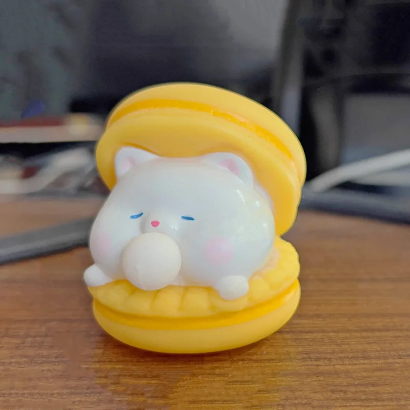 Creative Spit Bubble Burger Squishy Toy Cute Macaron Cartoon Stress Relief for Adults Office Vent Prank Desktop Decor Ornaments