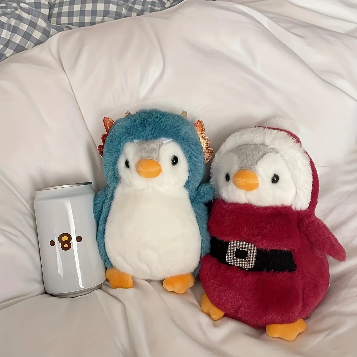 20cm cute penguin plush toys, penguin-dressed dolls, green dinosaurs, pink rabbits, etc., are ideal choices for home decoration
