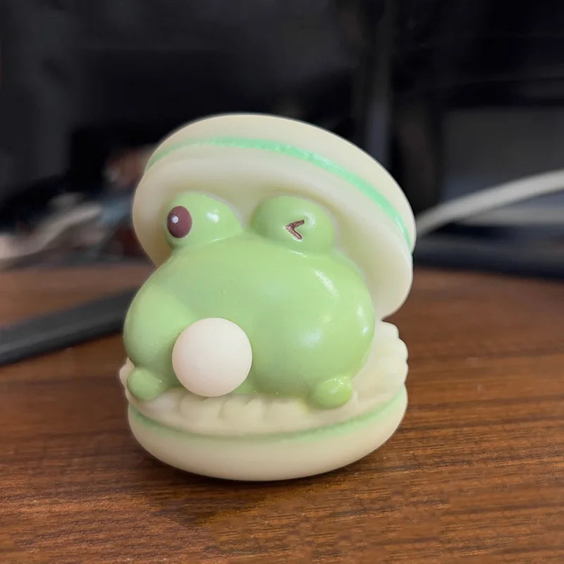 Creative Spit Bubble Burger Squishy Toy Cute Macaron Cartoon Stress Relief for Adults Office Vent Prank Desktop Decor Ornaments