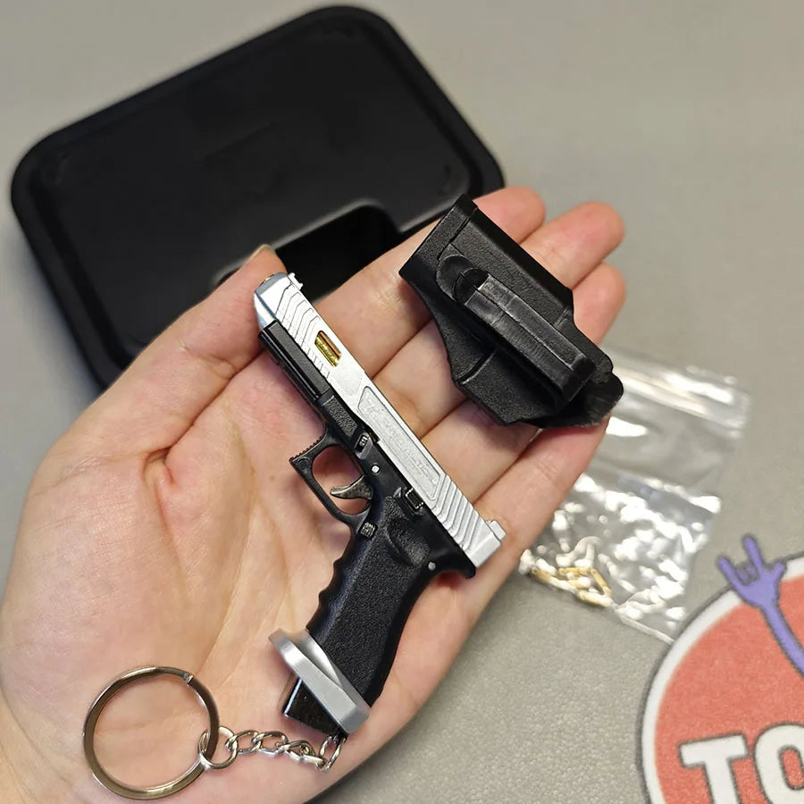 2025 New 1/3 Scale G34 Keychain Set Mini Realistic Tactical Gun Keychain With Case Black Holsters And Bullets Collectible Gift