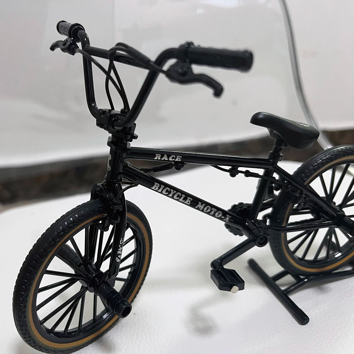 1:8 Mini Model Alloy Bicycle Diecast Decoration Metal Mountain Finger Black Bike Simulation Collection Gifts Toys for Boys