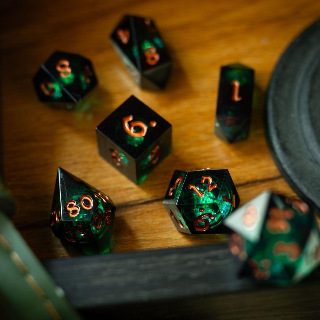 Witchwood Heart Liquid Core DND Dice Set
