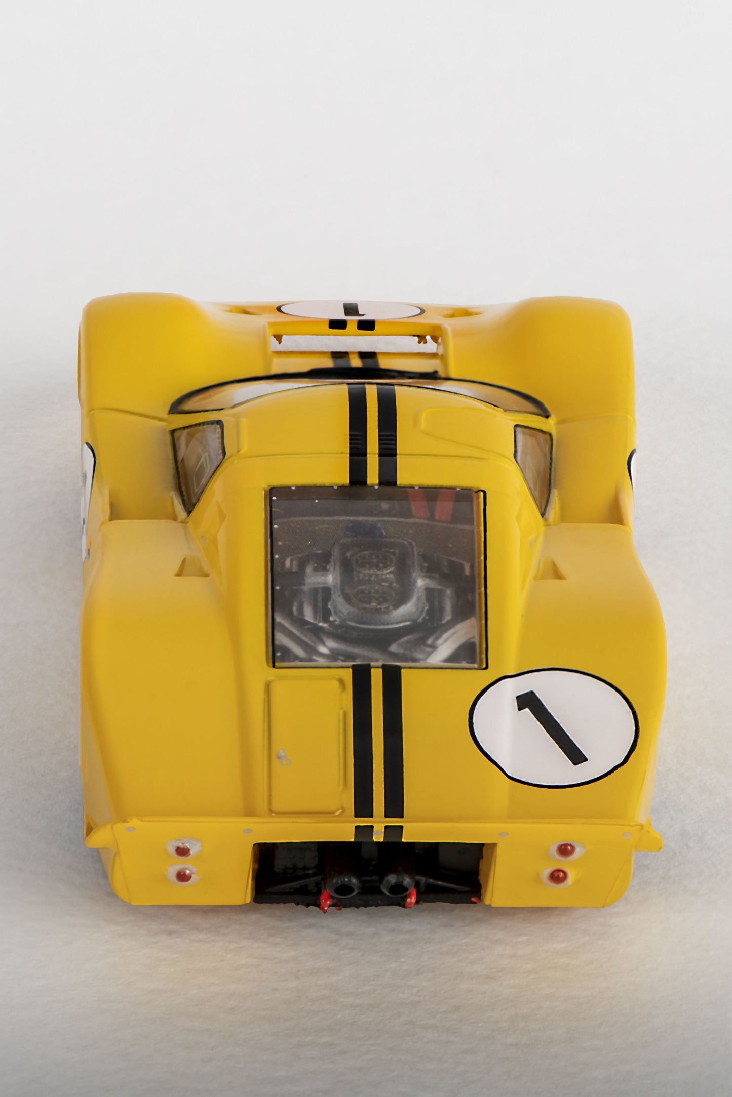AFX Collector Series 1967 Ford GT40 Mk IV Sebring #1 HO Slot Car (Yellow) (SWB) (Mega G+) 22025