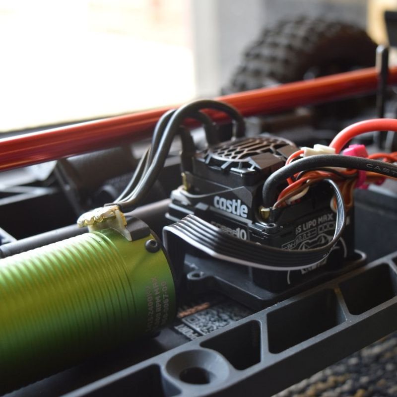 Castle Creations Cobra 10 Brushless ESC - 6S / 25.2V, 8A BEC for 1/10 & 1/8 Scale