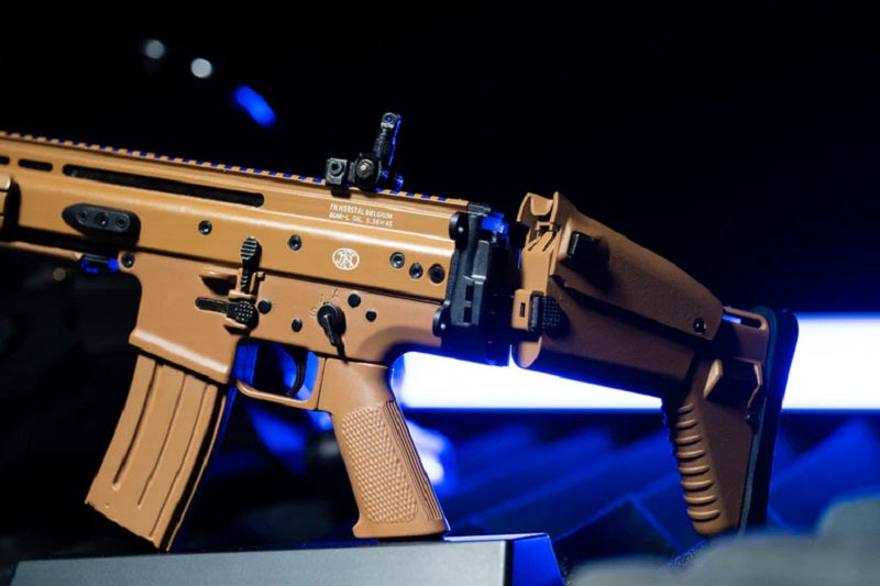 GoatGuns 1/3 Scale Diecast FN SCAR AR Rifle Model – Dark Tan Officially Licensed