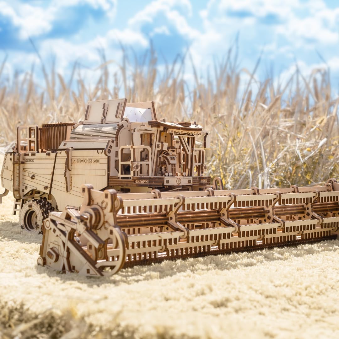GH800 Grain Harvester — Mechanical Wooden Model, 864 Pieces