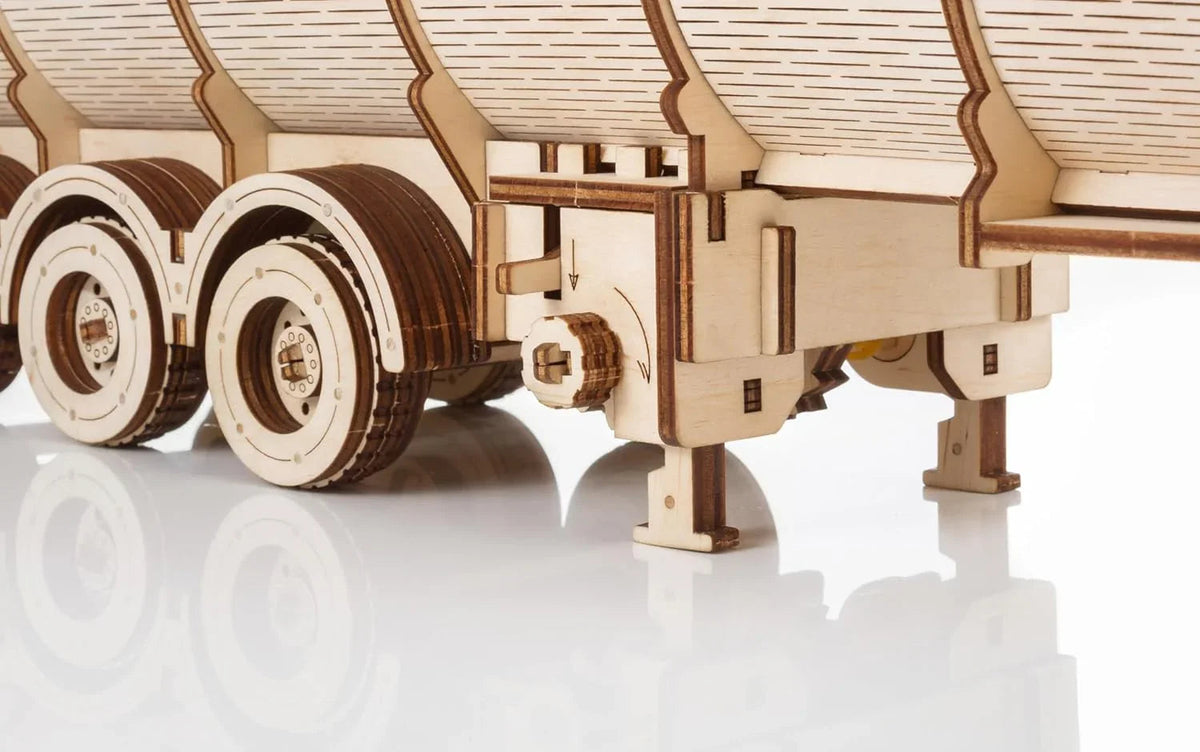 Tank Semitrailer for Road King — Mechanical Wooden Model, 251 Pieces