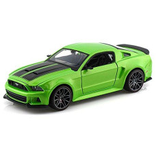 2014 Ford Mustang Street Racer Metallic Light Green 1/24 by Maisto 31506
