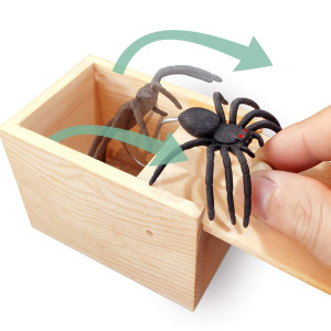 gIIOASA Rubber Spider Prank Surprise Box,Handcrafted Wooden Surprise Box, Fun Practical Surprise Joke Boxes,SpiderBox-Single