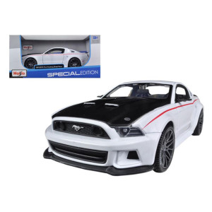 2014 Ford Mustang Street Racer White with Black Hood Special Edition Series 124 Diecast Model car by Maisto