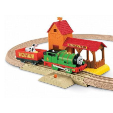 Thomas The Train: Trackmaster Percy'S Day At The Farm