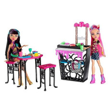 Mattel Monster High Creepteria With Cleo De Nile And Howleen Wolf Doll