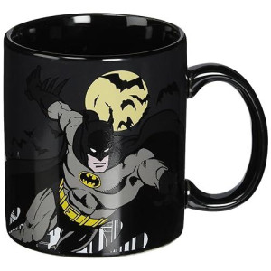 Birsppy Wl 14 Ounce Batman Protecting Gotham City Collectible Mug, Black