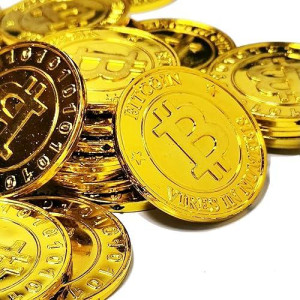 Globalcaremarket Bitcoins For Party, Plastic Bitcoins For Anniversary And Birthday Decorations (50 Bitcoin Pieces, Gold Color)