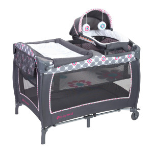 Baby Trend Lil Snooze Deluxe II Nursery center, Daisy Dots