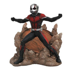 Diamond Select Toys Marvel Gallery: Ant-Man & The Wasp: Ant-Man Pvc Diorama Figure, 9"