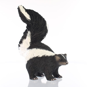 Conversation Concepts Skunk Figurine