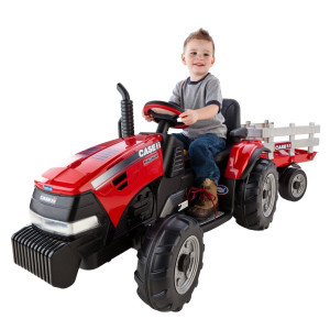 Peg Perego case IH Magnum Tractor and Trailer 12 Volt Ride on, Red