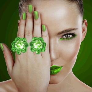 Light Up Lucky Shamrock Ring