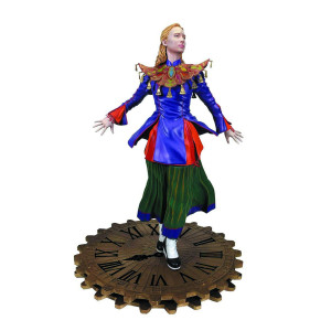 Diamond Select Toys Alice Through The Looking Glass Alice Gallery Pvc Figure