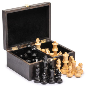 Husaria Staunton Tournament No 5 Chessmen With 2 Extra Queens And Wooden Box 35Inch Kings