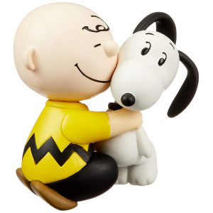 Medicom Peanuts Charlie Brown Snoopy Ultra Detail Figure