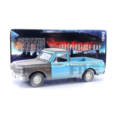 Greenlight 84132 Independence Day 1991 1971 Chevy C10 124 Scale