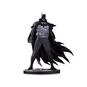 Dc Direct Batman Black White Batman By Mike Mignola Gotham By Gaslight 110 Resin Statue