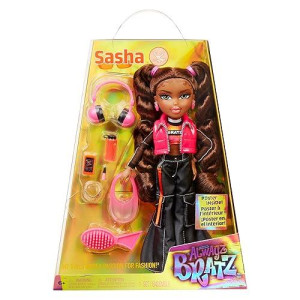 Bratz Sasha Fashion Doll with 10 Accessories - Rad Pink